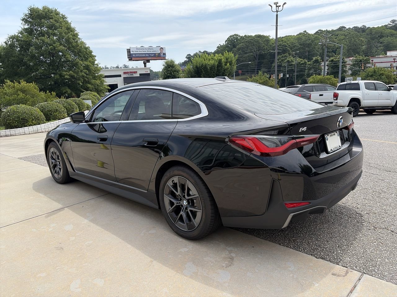 New 2026 Jet Black BMW xDrive40 image 6