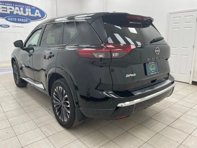 Used 2026 Black Nissan  image 20