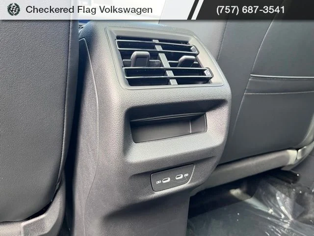 New 2026 White Volkswagen 2.0T SE R-Line Black image 27