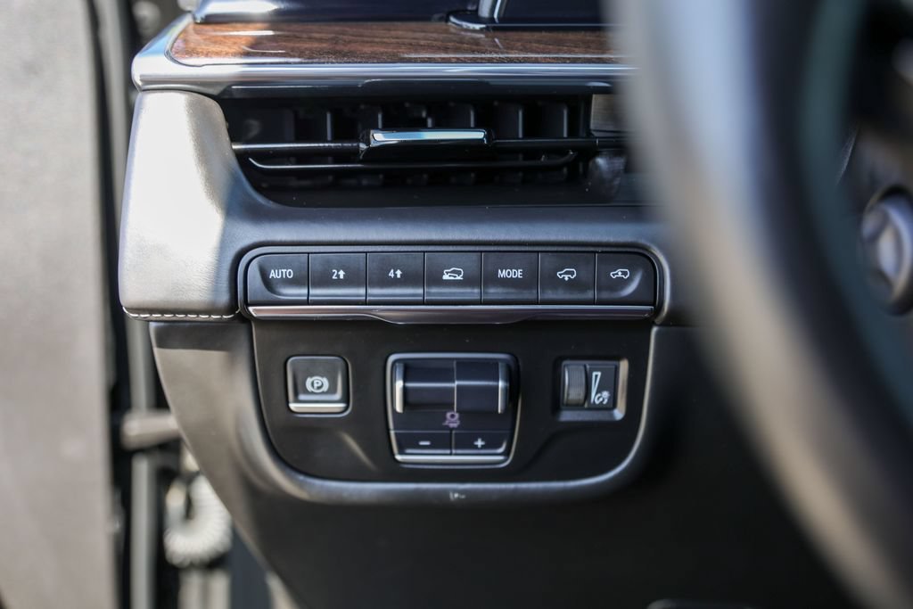 Used 2022 BLACK RAVEN Cadillac Sport Platinum image 15