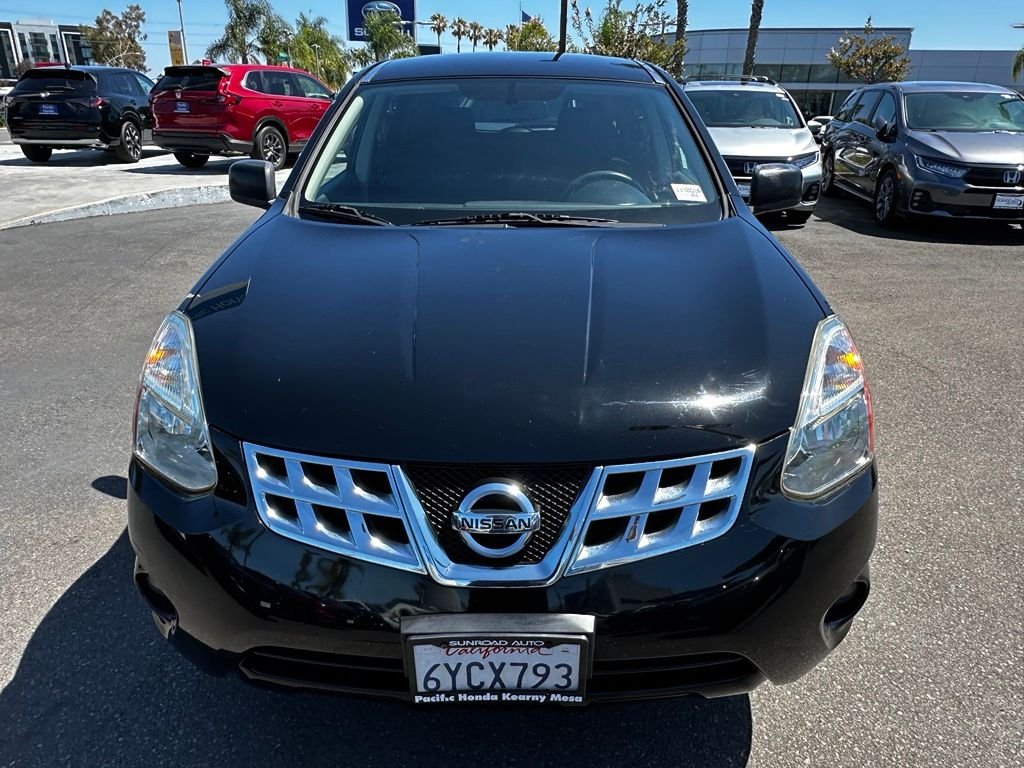 Used 2012 Black Nissan S image 3