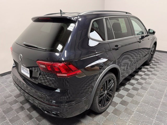 Certified Used 2022 Deep Black Pearl Effect Volkswagen 2.0T SE R-Line Black image 8