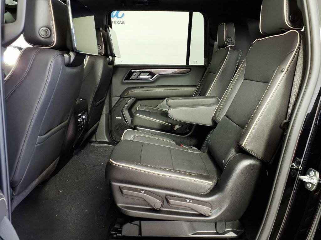 New 2026 Onyx Black GMC Elevation image 6