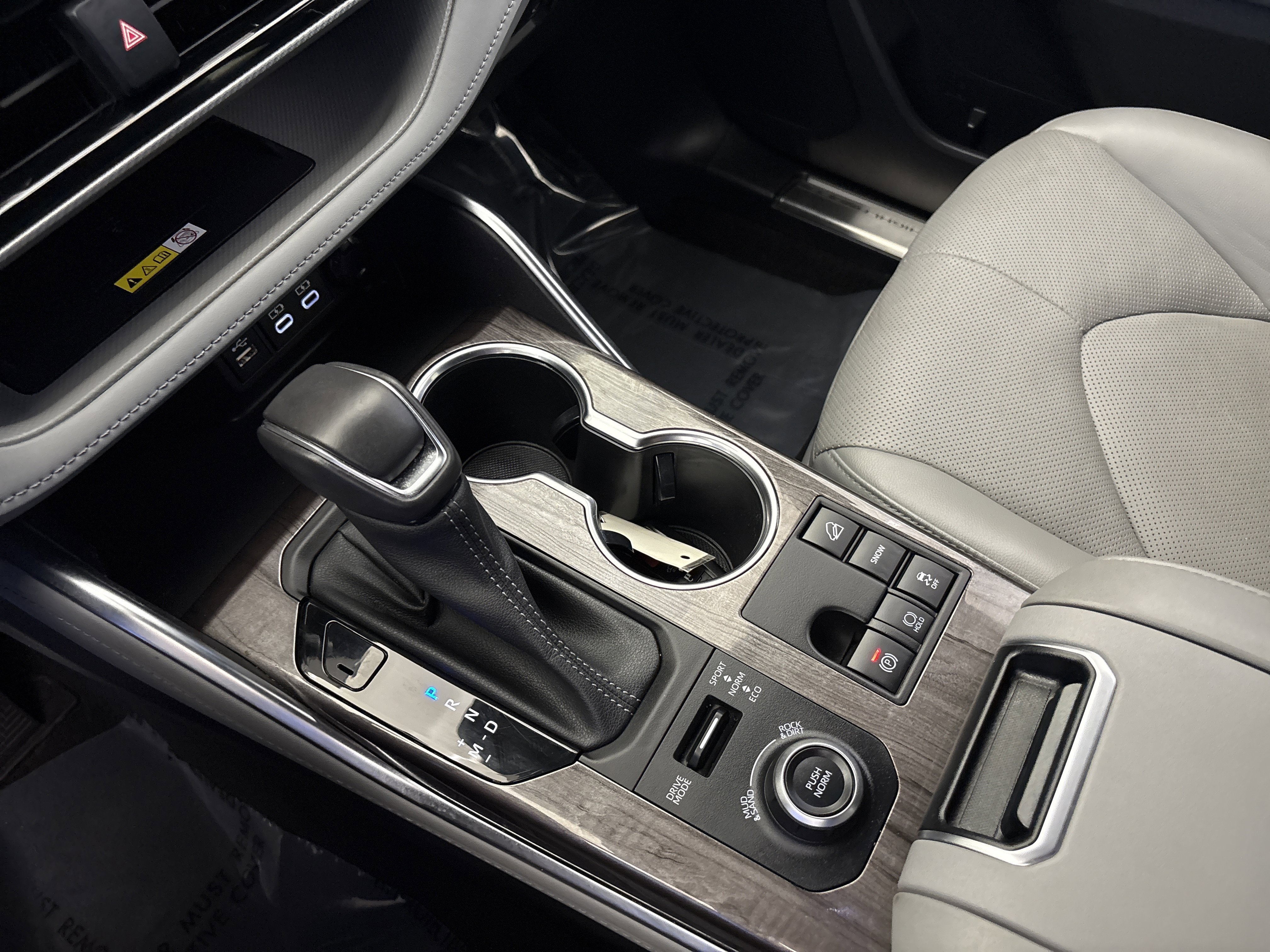 Used 2023 Celestial Silver Metallic Toyota Platinum image 21