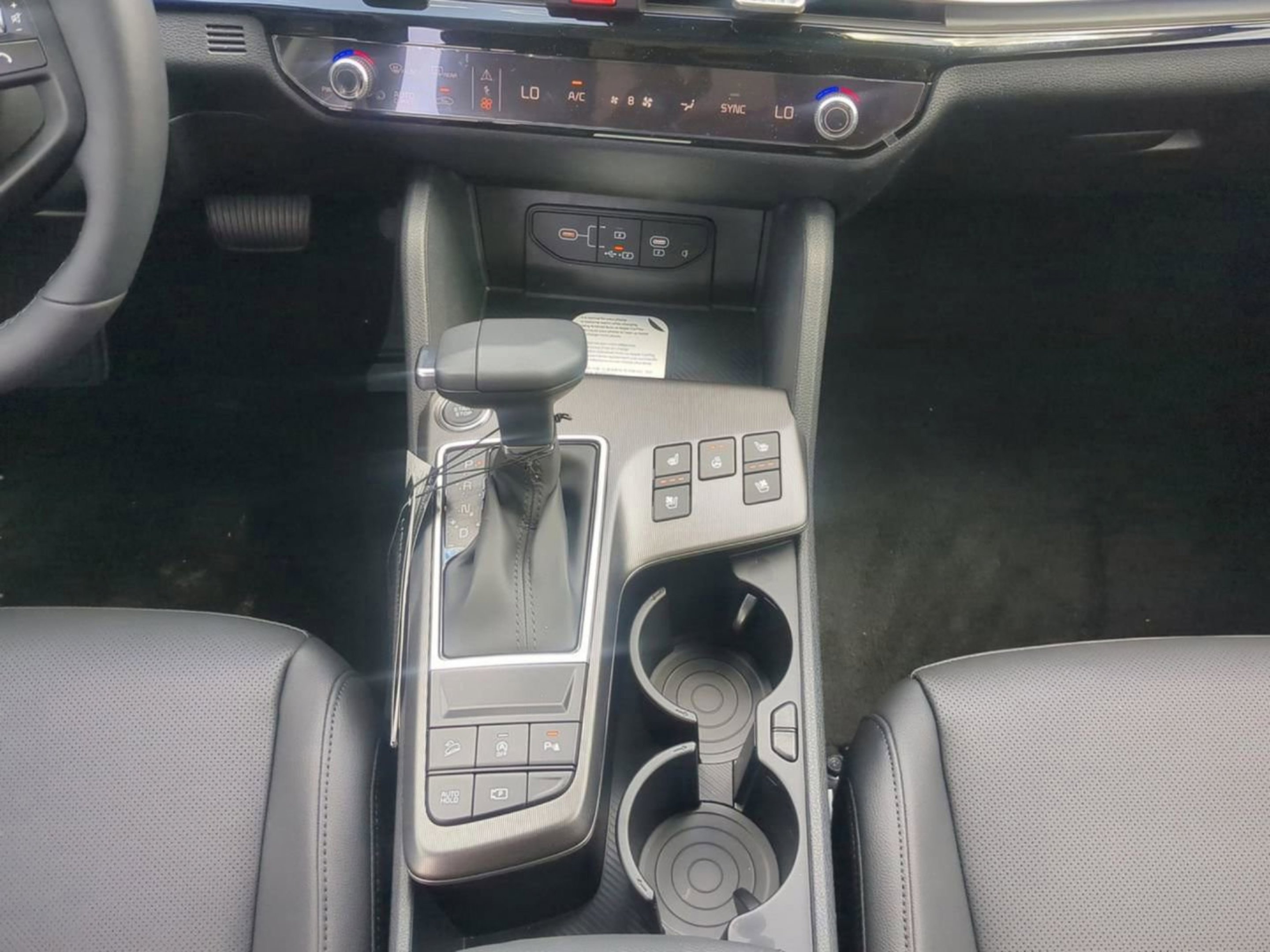 New 2026 Glacial White Pearl Kia SX-Prestige image 18