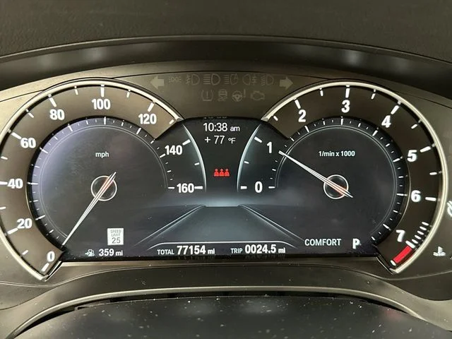 Used 2019 Silver BMW 530i xDrive image 15