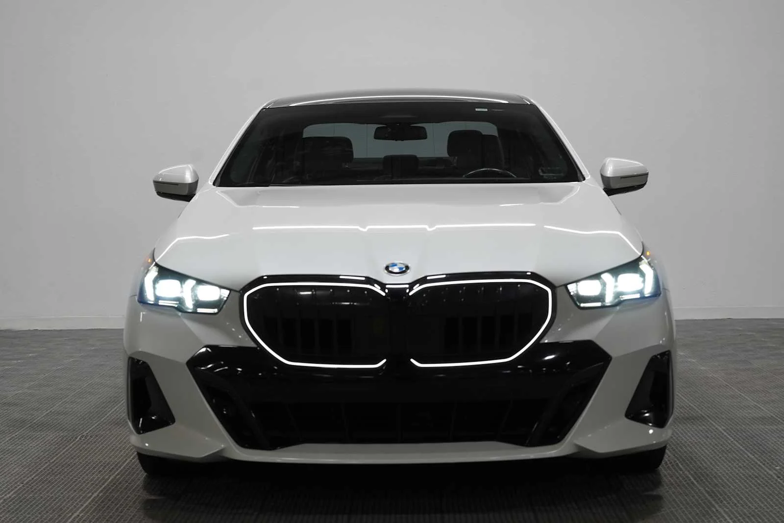 Certified Used 2024 Mineral White Metallic BMW 530i image 2