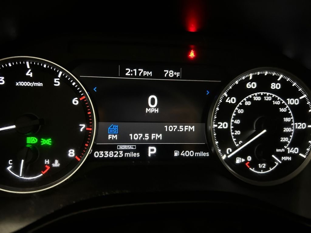 Used 2024 Red Mitsubishi ES image 10