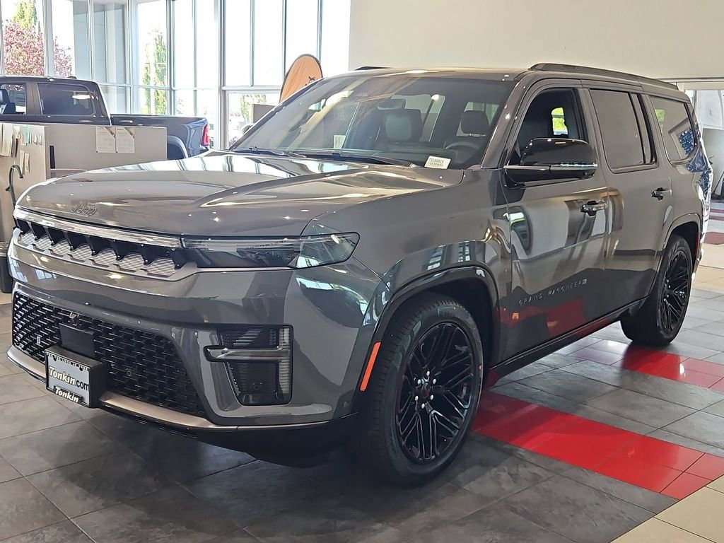 New 2026 Baltic-Gray Metallic Clear-Coat Exterior Paint Jeep Limited Reserve image 2