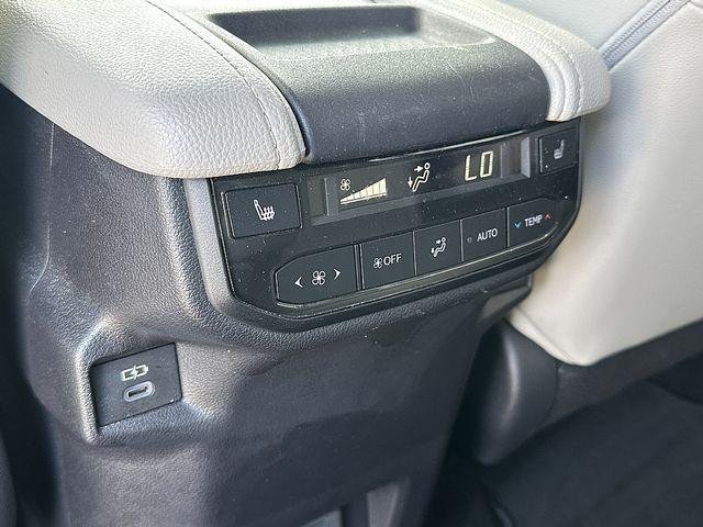 Certified Used 2024 WIND CHILL PEARL Toyota  image 20