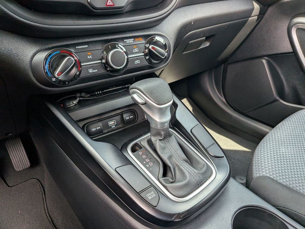 Used 2022 Gray Kia LX image 21