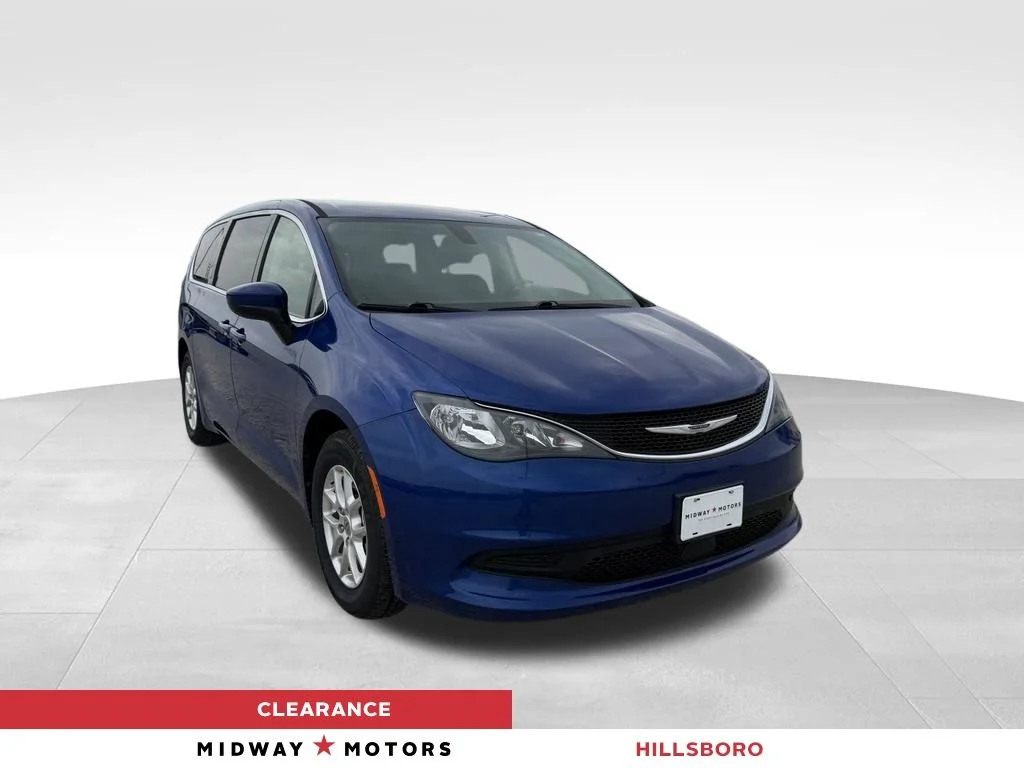Used 2021 Blue Chrysler LX image 1