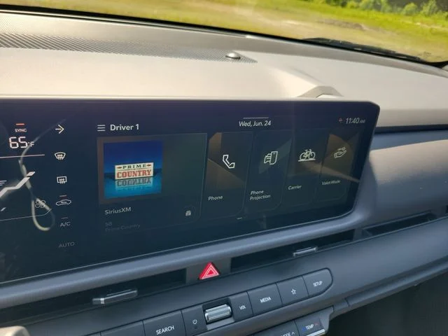 New 2027 Iceberg Green Kia X-Line S image 28