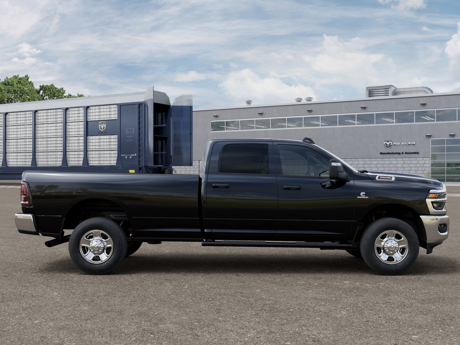 New 2027 Diamond Black Crystal Pearl-Coat Exterior Paint RAM Tradesman image 12
