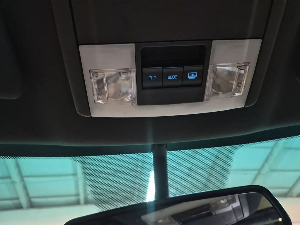 Used 2015 Ingot Silver Ford Limited image 39