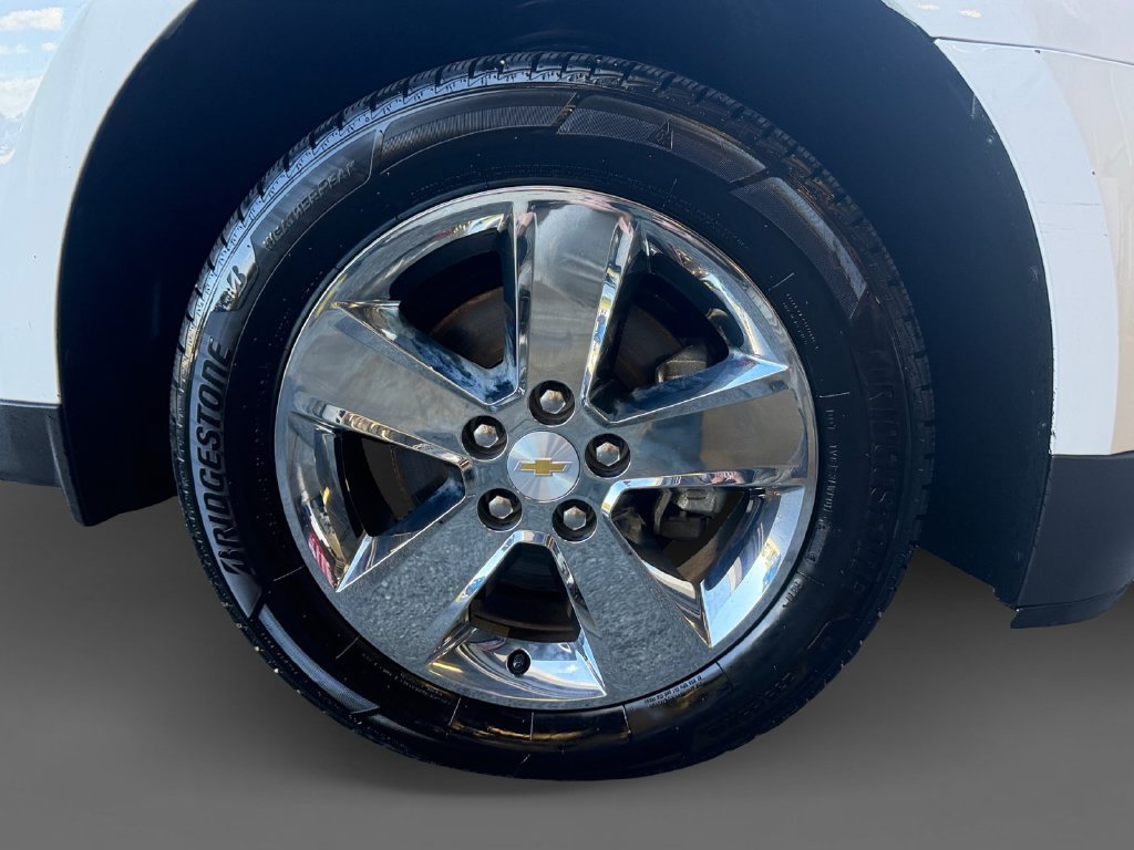 Used 2015 SUMMIT WHITE Chevrolet LT image 9