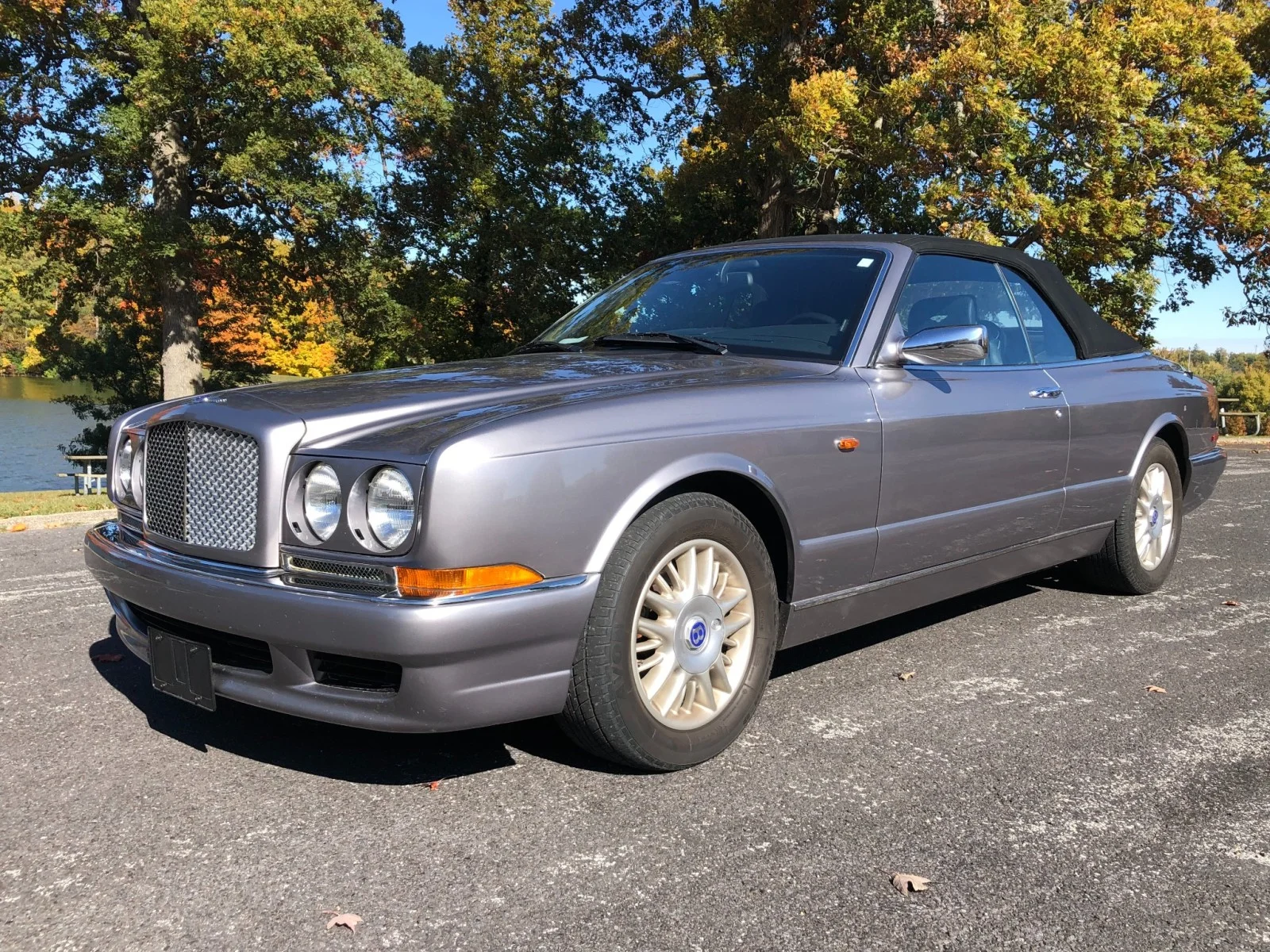 Used 2002 Silver Bentley  image 14