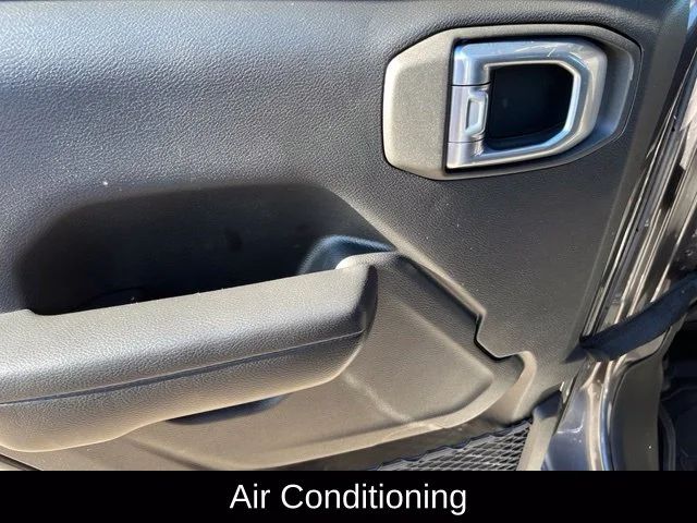 Used 2021 Gray Jeep Unlimited Rubicon image 19