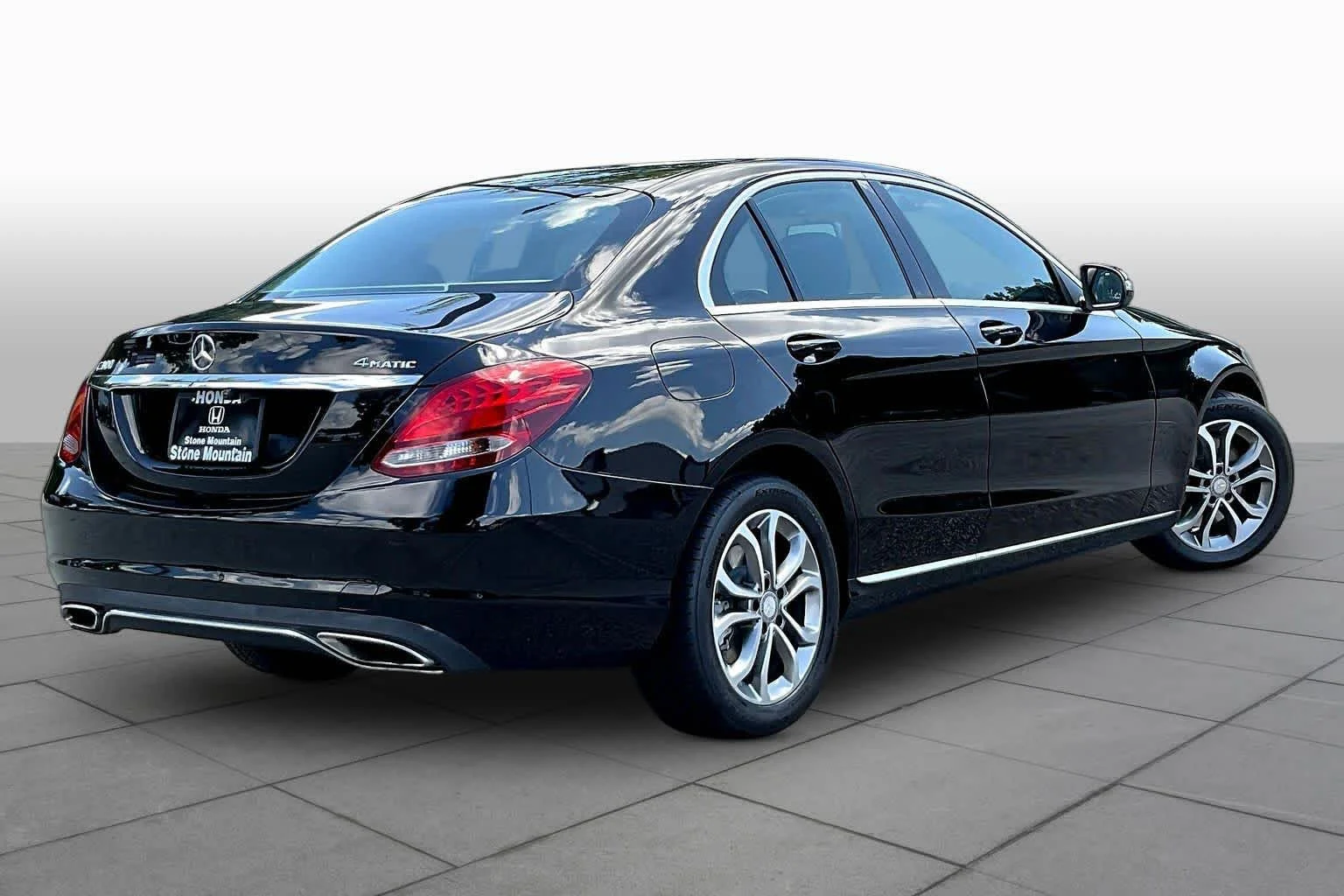 Used 2015 Obsidian Black Metallic Mercedes-Benz C 300 image 25