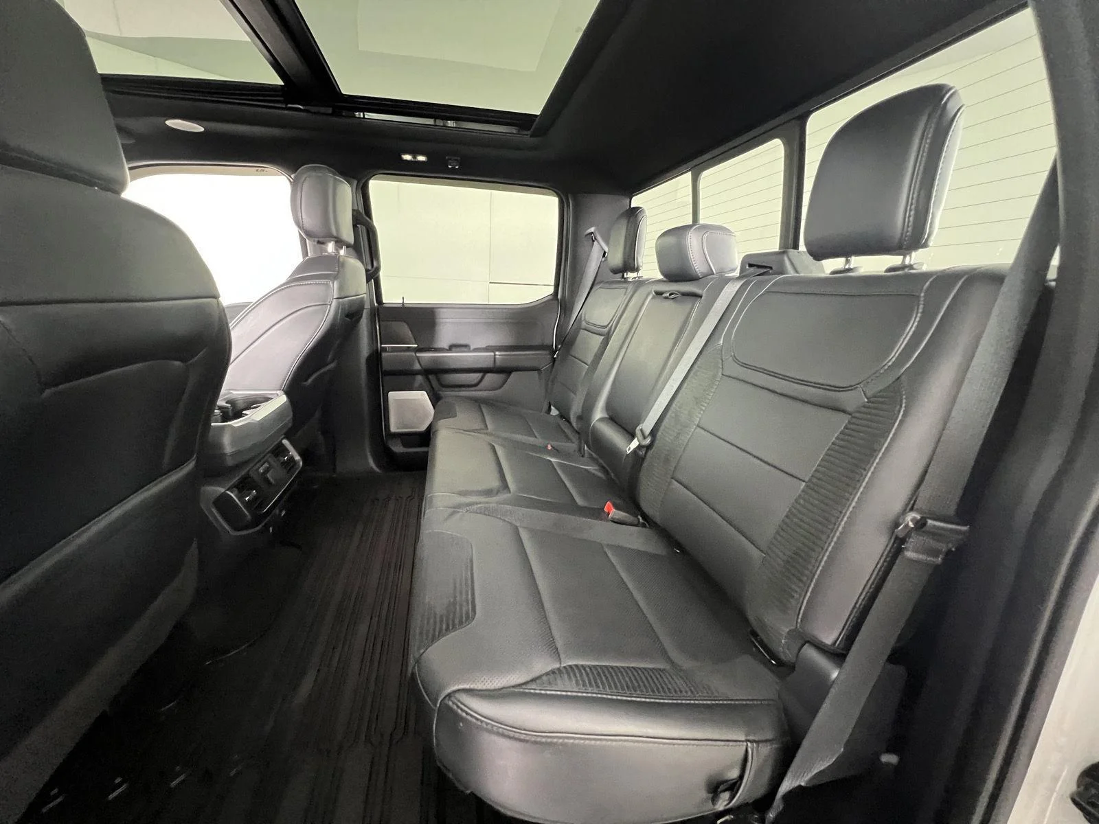 Used 2023 Avalanche Gray Ford Raptor image 22