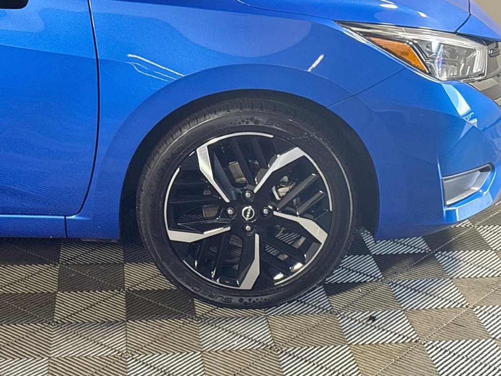 Used 2024 Blue Nissan 1.6 SR image 22