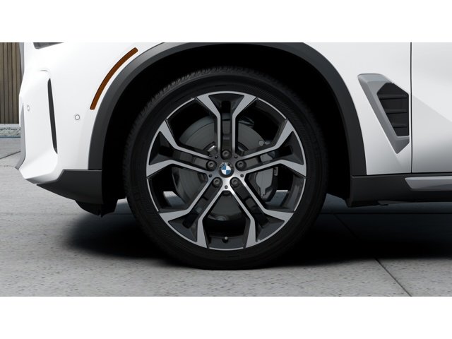 New 2026 Alpine White BMW sDrive40i image 7