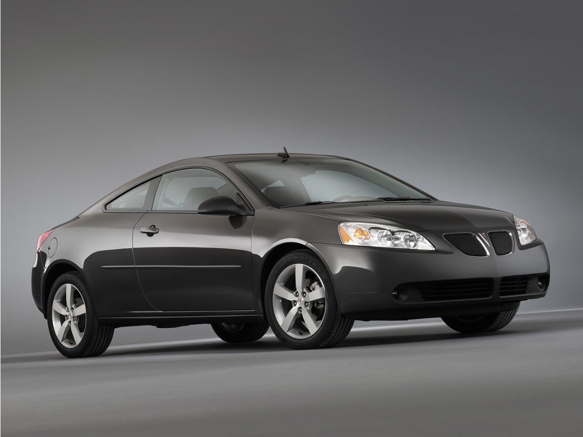 Used 2007 Gray Pontiac GT image 1