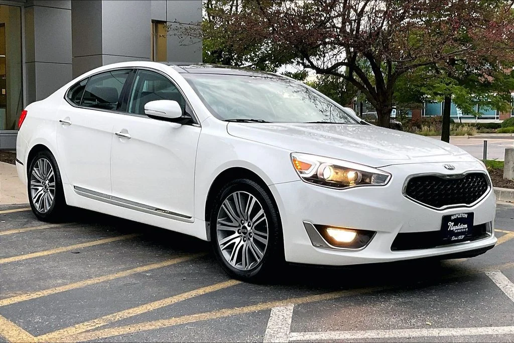 Used 2016 White Kia Premium image 38
