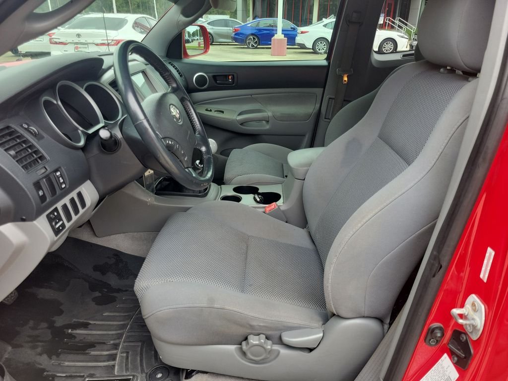 Used 2007  Toyota X-Runner image 16