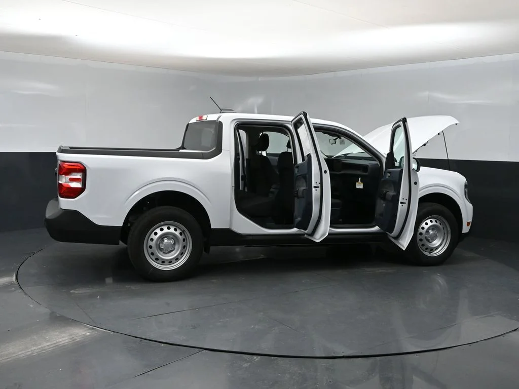 New 2026 Oxford White Ford XL image 37