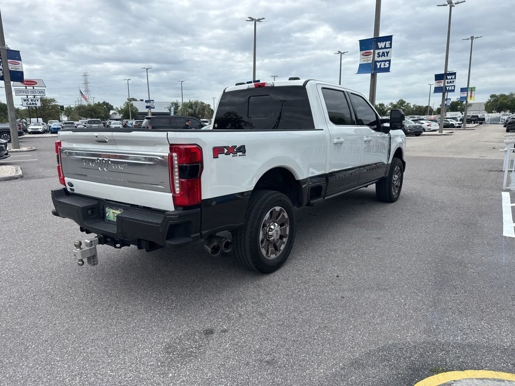 Used 2025  Ford King Ranch image 6