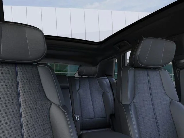 2026 Cadillac LYRIQ Luxury - Photo 24