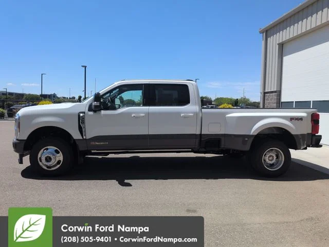 New 2026 Star White Metallic Tri-Coat Ford F-350® King Ranch® image 6