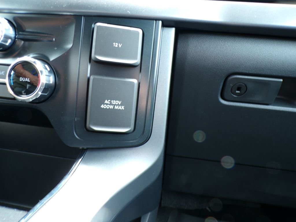 New 2026 Avalanche Ford XLT image 19