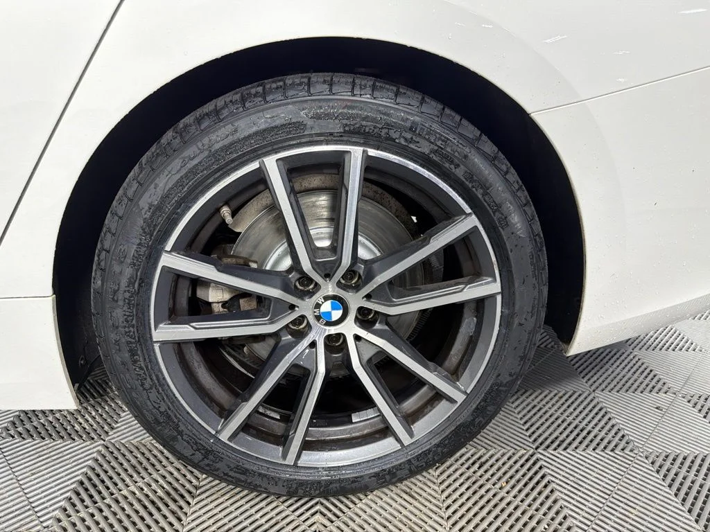 Used 2021 White BMW 330i xDrive image 9