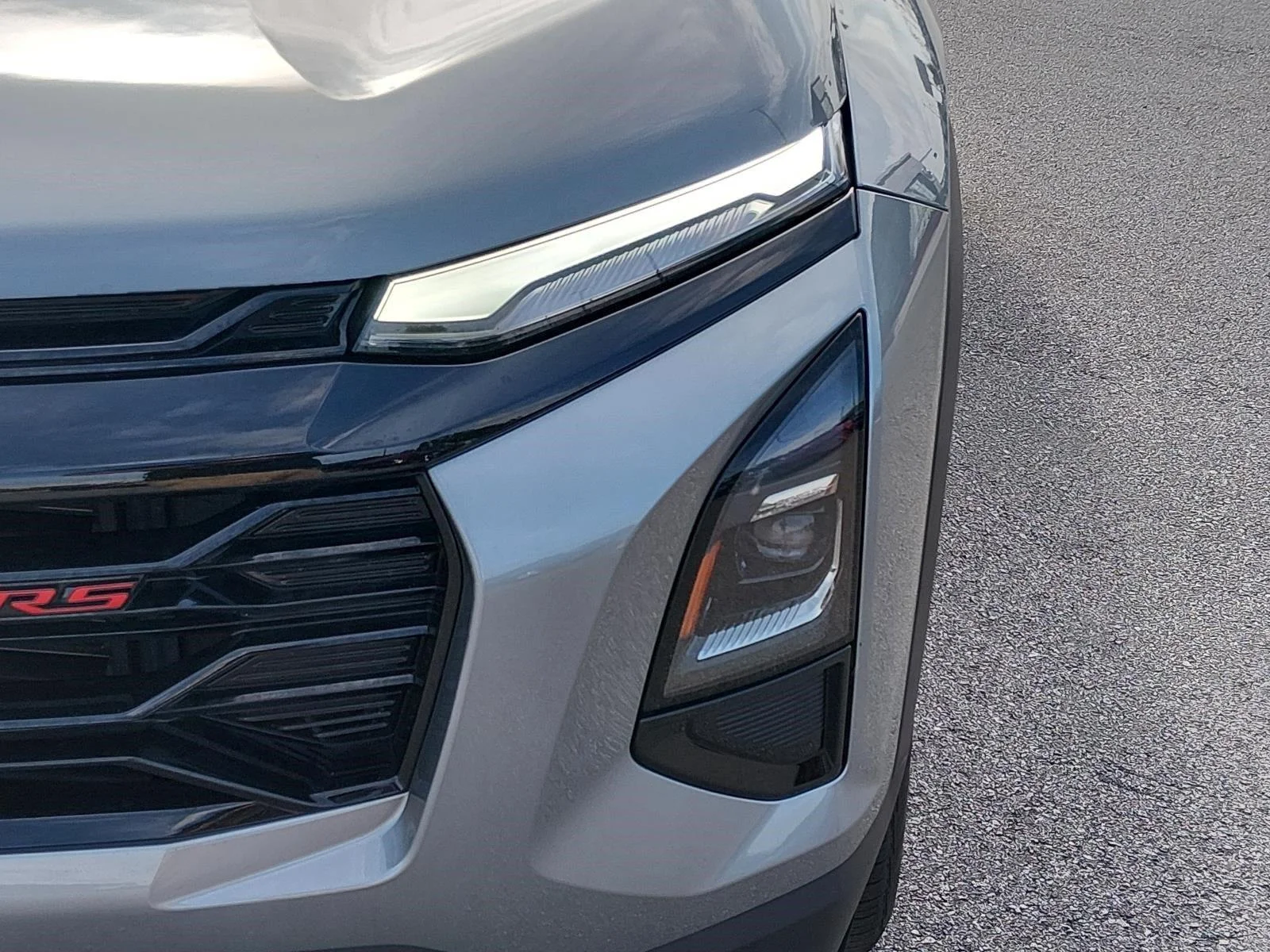 Used 2025 Sterling Gray Metallic Chevrolet AWD RS image 10