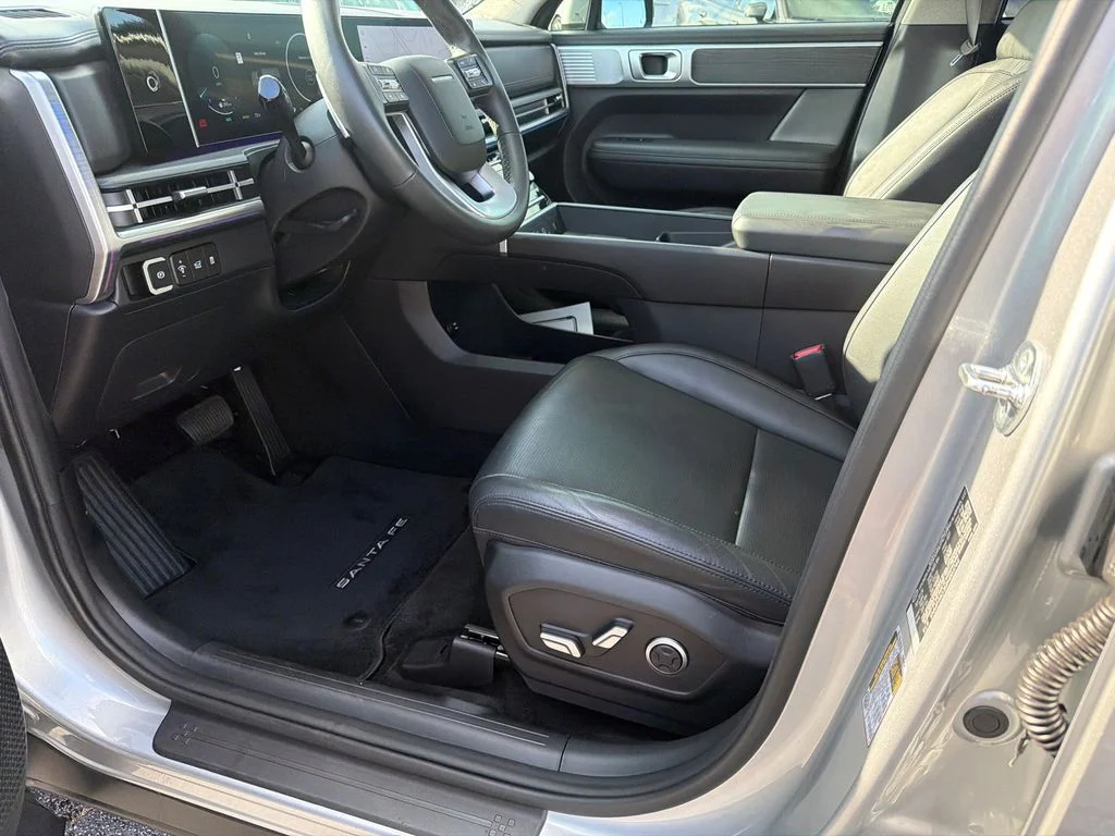 Used 2024 Silver Hyundai Limited image 9