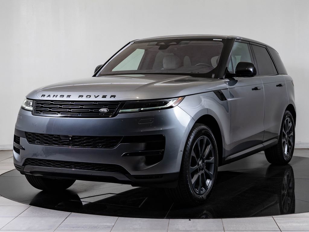 Used 2023 Gray Land Rover SE image 1