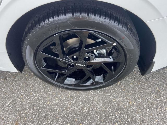 New 2026 Snow White Pearl Kia GT-Line FWD image 7