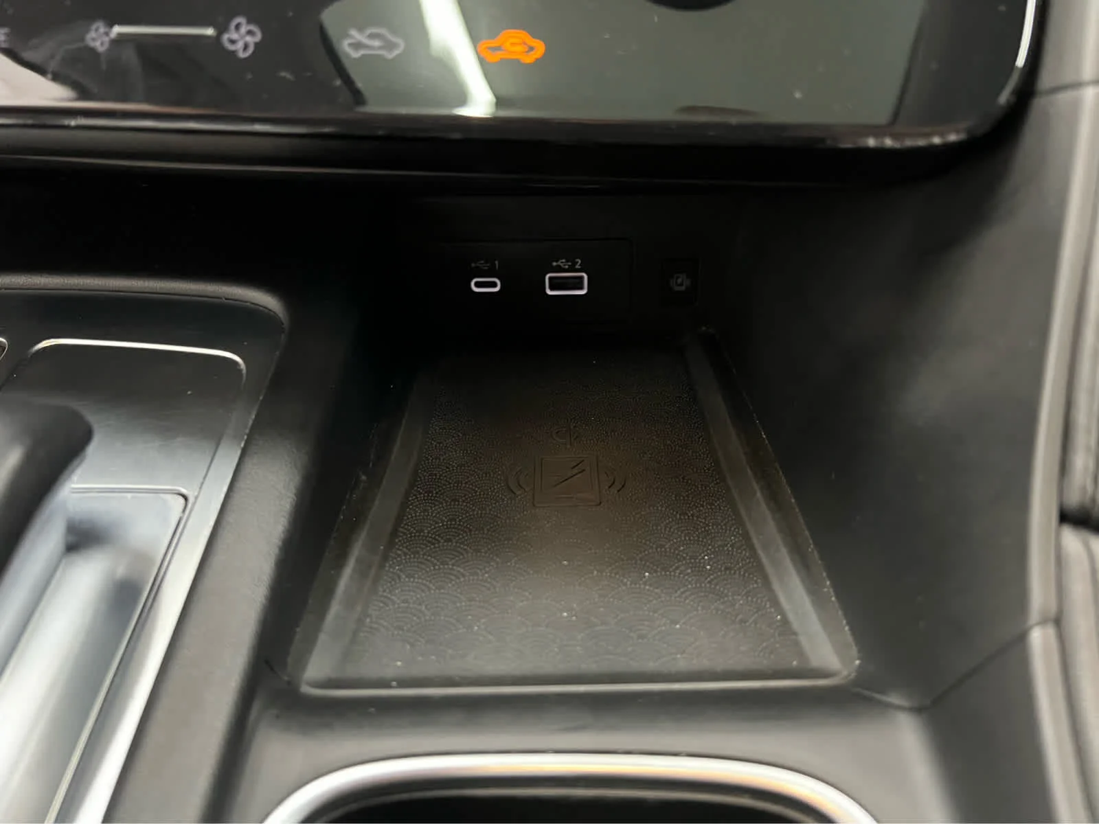 Used 2024 WH INFINITI LUXE image 27
