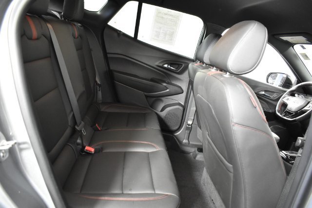 2025 Chevrolet Trax RS - Photo 40