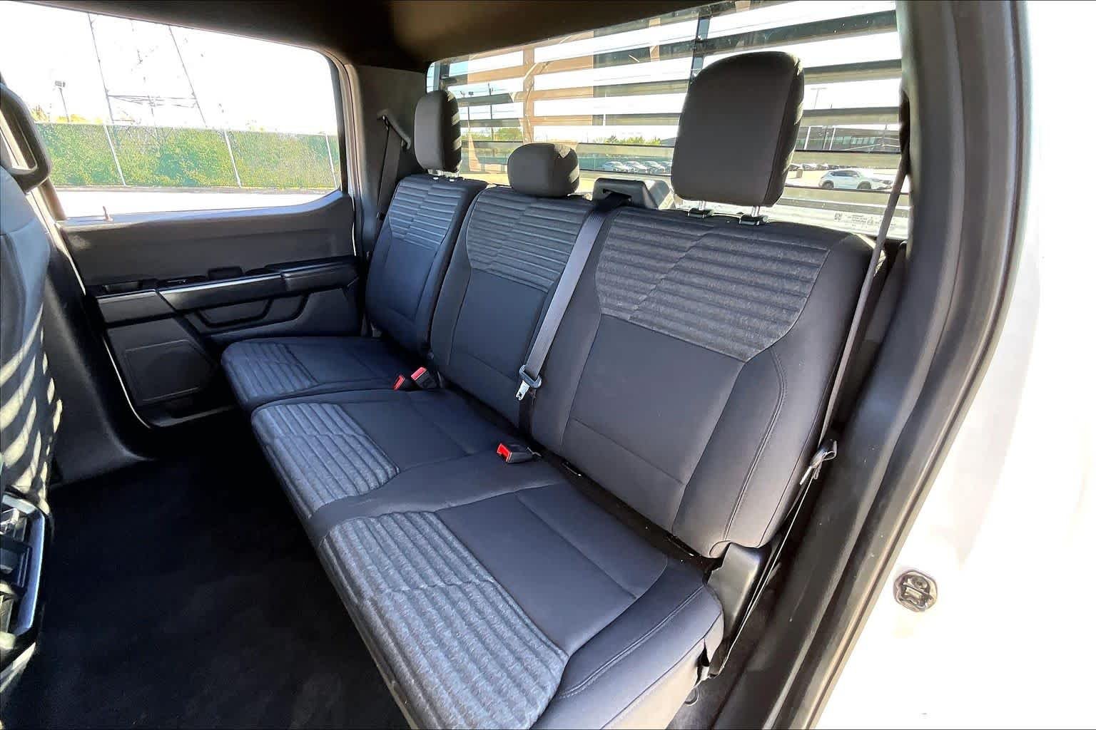 Used 2023 Oxford White Ford XL image 35