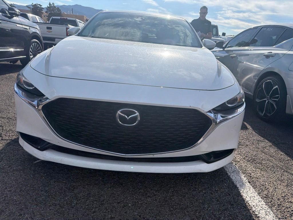 Used 2019 White Mazda Select image 2