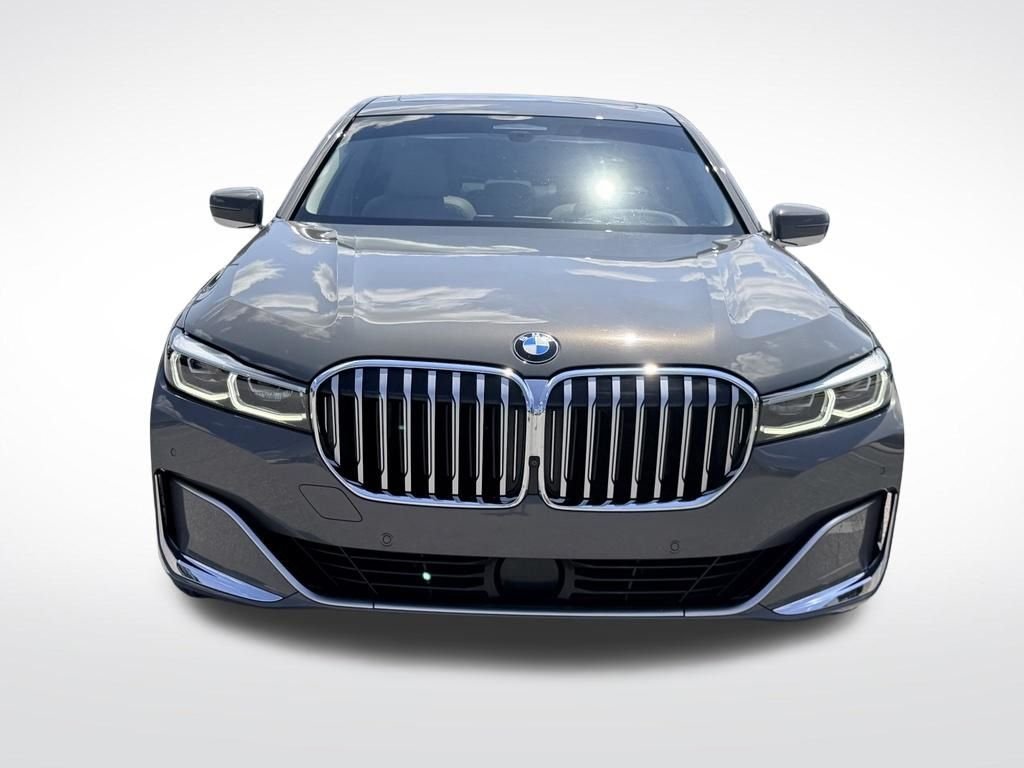Used 2021 Gray BMW 740i image 10