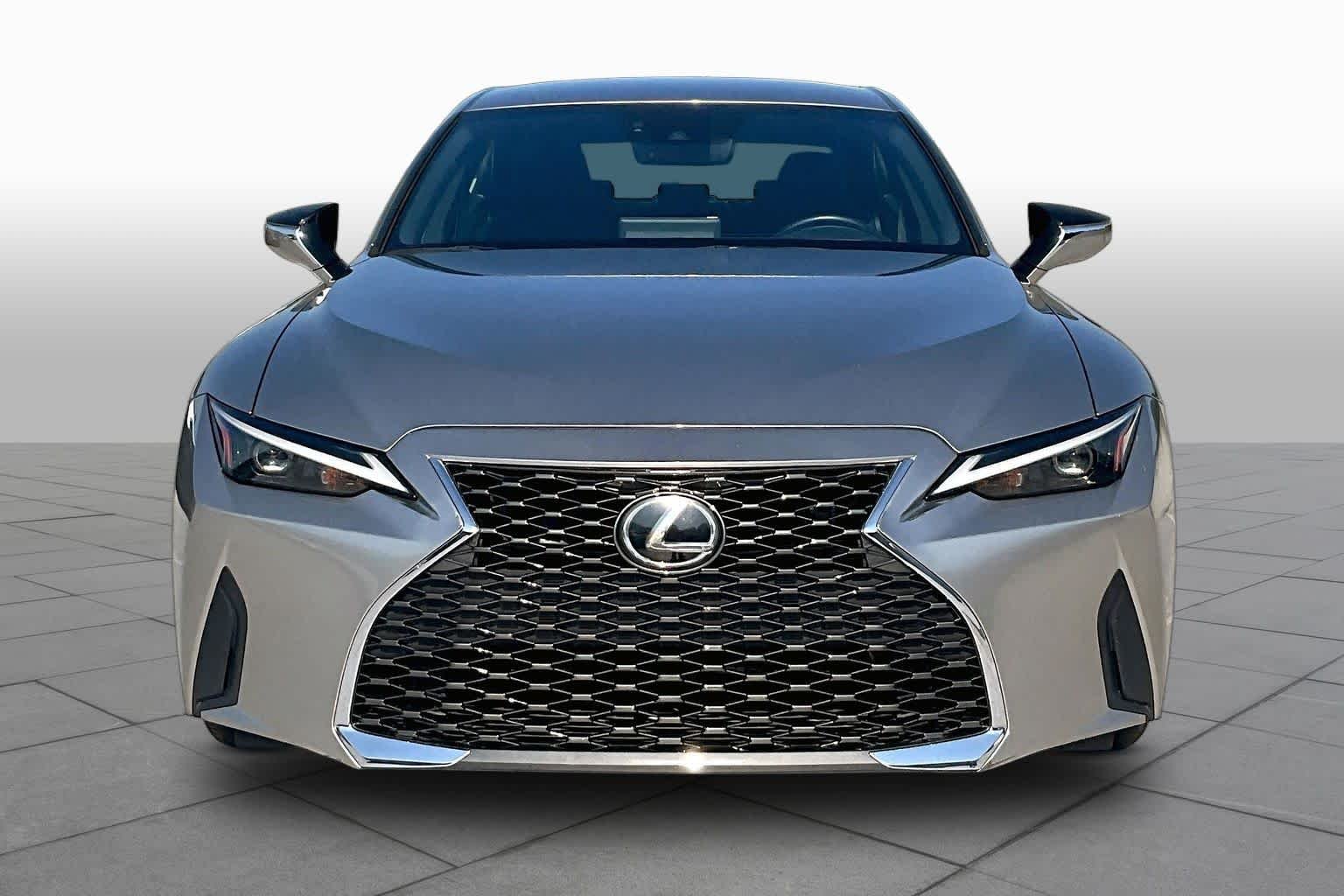 Used 2021 Atomic Silver Lexus  image 6
