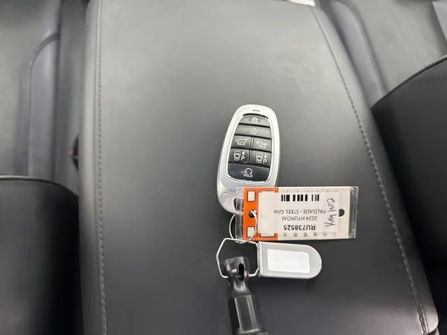 Used 2024 Gray Hyundai Calligraphy image 35