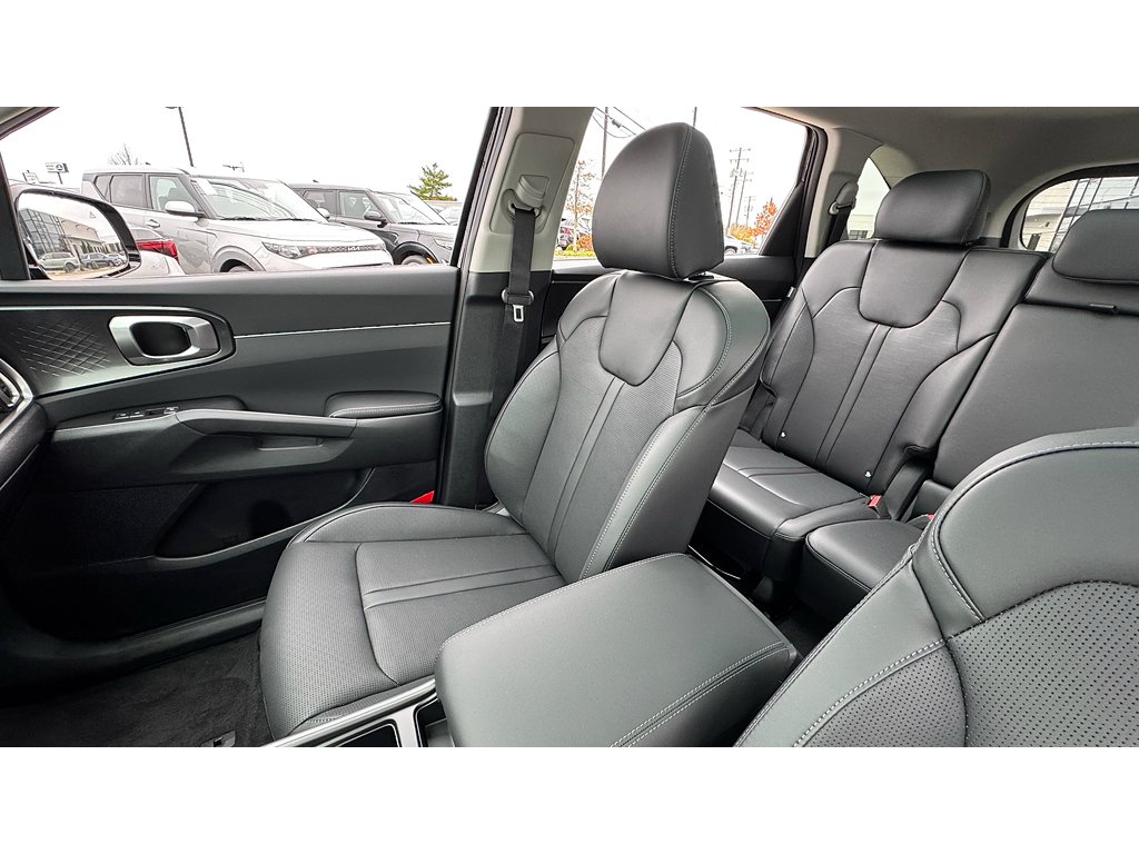 New 2026 Ebony Black Kia S image 9