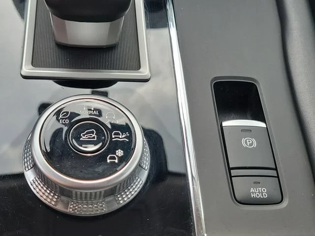 2024 Mitsubishi Outlander SE - Photo 40