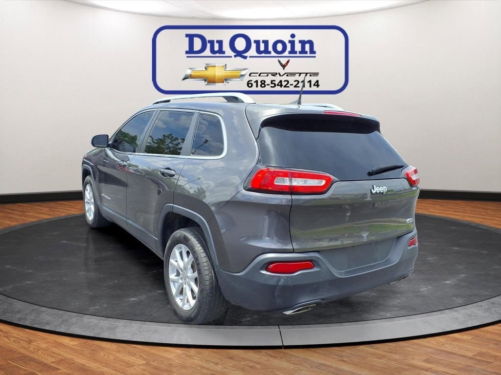 Used 2017 Jeep Cherokee Latitude with VIN 1C4PJLCS9HW604195 for sale in Du Quoin, IL