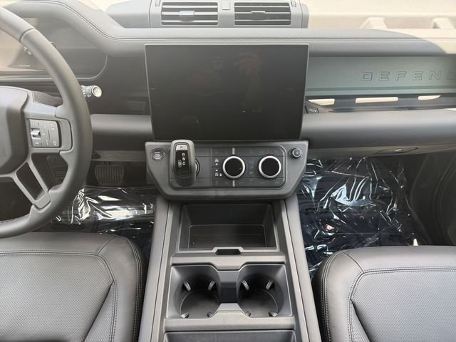 New 2026 Keswick Green Land Rover Trophy Edition Keswick image 15